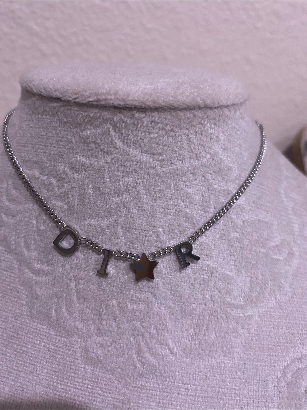 Silver 'DI🌟R' Letter Charm Anklebraclet with Star Accent